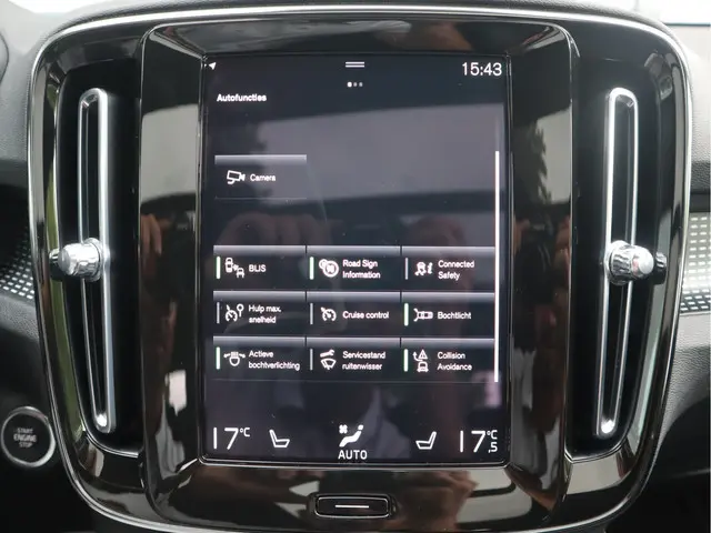 Volvo XC40 1.5 T5 Recharge 2021 Hybride Benzine 45