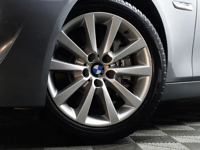 BMW 5 Serie 528i High Executive+ Aut- 2012 Benzine 31
