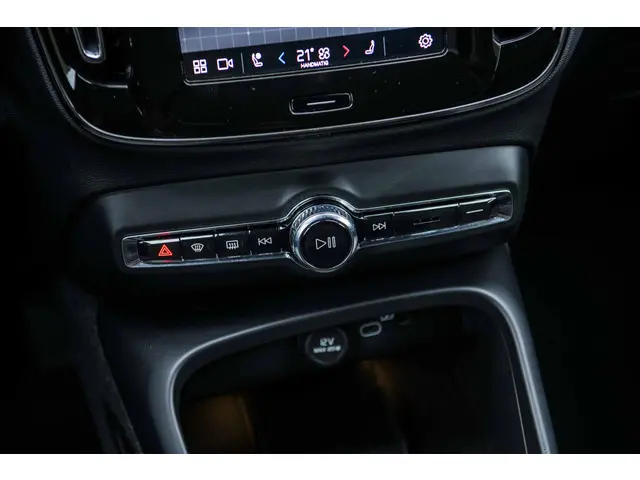 Volvo XC40 2.0 B4 Core 2024 Benzine 22