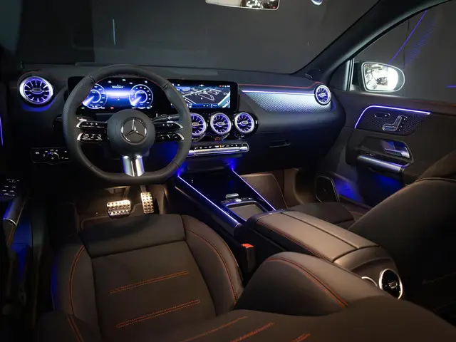 Mercedes-Benz EQA 250+ AMG Line 2024 Elektrisch 3