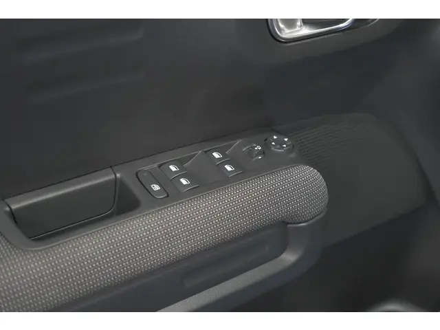 Citroën C3 Aircross PureTech 130 EAT6 Max 2024 Benzine 25