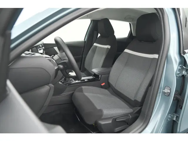 Citroën C4 Puretech 130 Plus 2024 Benzine 33