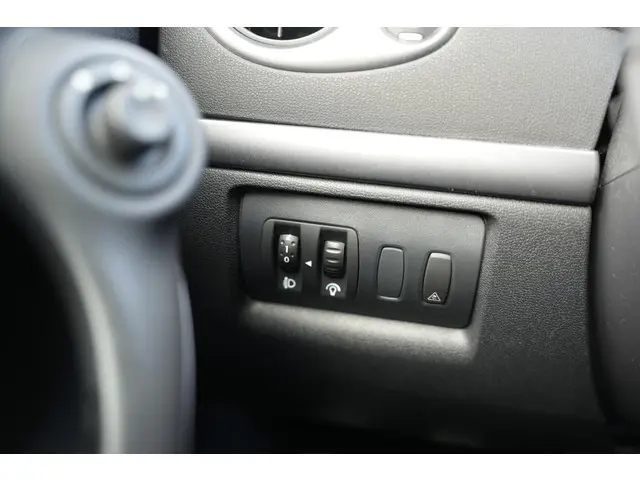 Renault Clio 2.0 RS 2013 Benzine 28