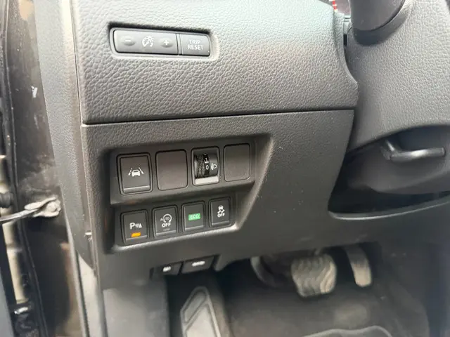 Nissan QASHQAI 1.2 N-Connecta Automaat 2016 Benzine 16