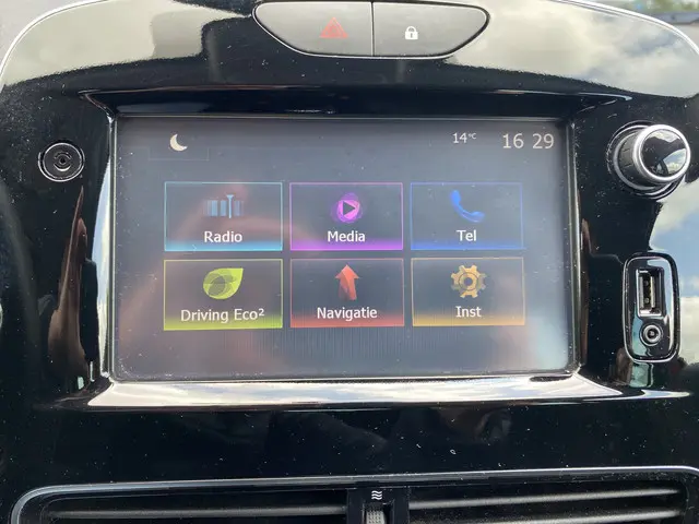 Renault Clio 0.9 TCe Limited 2018 Benzine 23