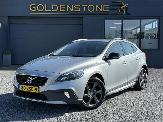Volvo V40 Cross Country 1.6 D2 Summum 2013 Diesel