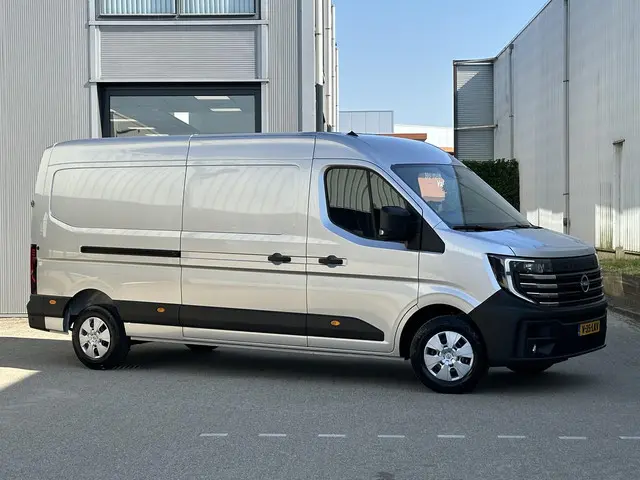 Nissan Interstar 2.3 dCi L3H2 Tekna 2024 Diesel 45