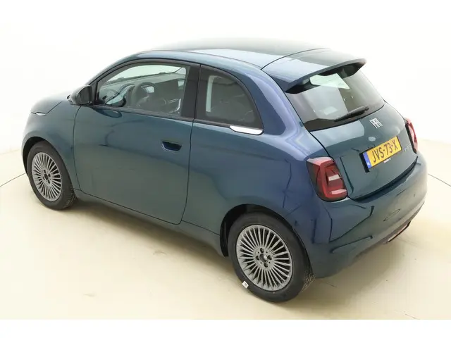 Fiat 500 1.0 Hybrid Torino Launch Edition 2026 Benzine 4