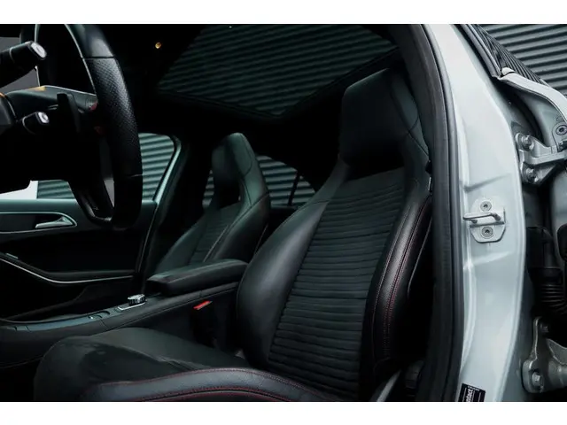 Mercedes-Benz A-Klasse 250 Sport 2014 Benzine 2