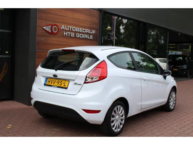 Ford Fiesta 1.25 2015 Benzine 4