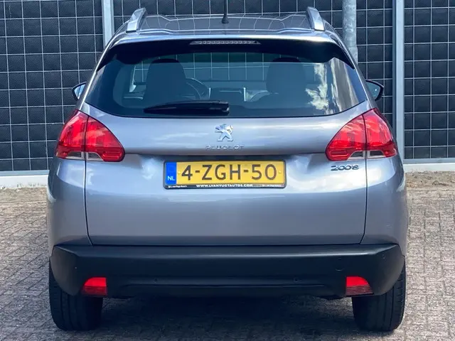 Peugeot 2008 1.2 PureTech Active 1e eigenaar 2015 Benzine 9