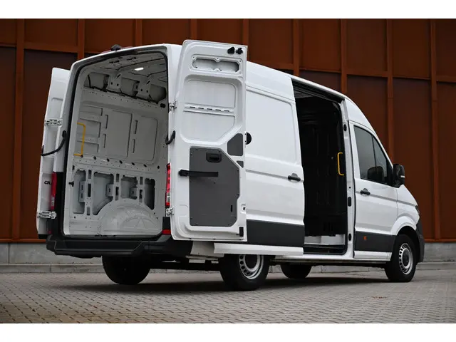 Volkswagen Crafter 2.0 TDI L3H3 2023 Diesel 9