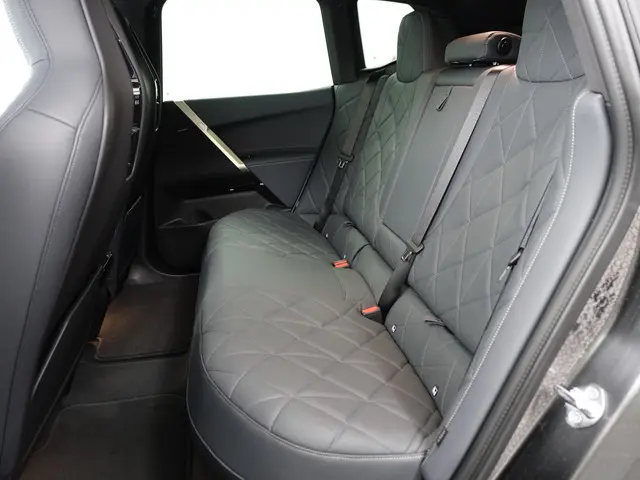 BMW iX xDrive40 M Gold Edition 77 kWh- 2021 Elektrisch 28