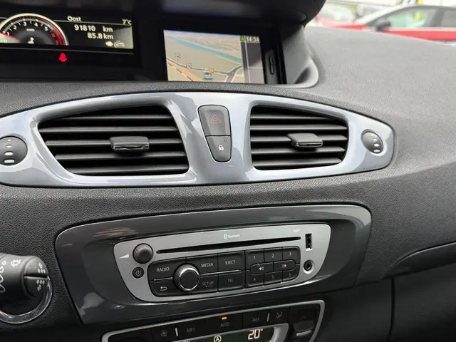 Renault Scénic Xmod 1.2 TCe Bose 2014 Benzine 22