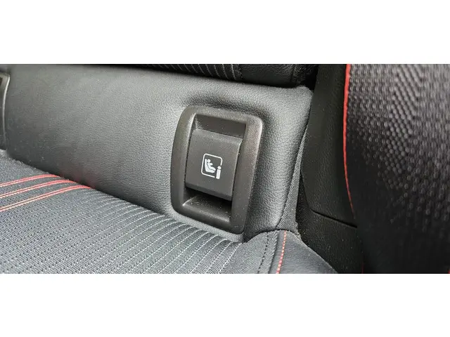 Renault Clio 1.3 TCe R.S. Line 2020 Benzine 43