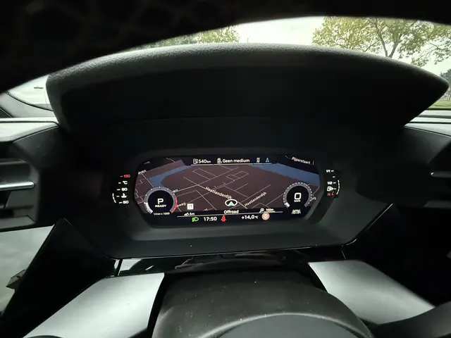 Audi A3 Limousine 30 TFSI S edition 2022 Benzine 20