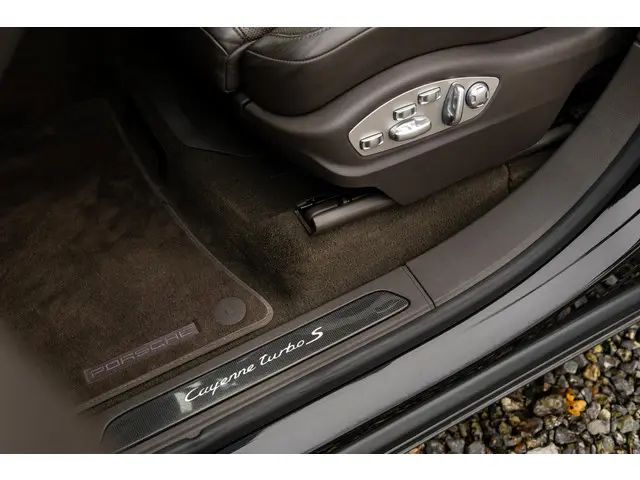 Porsche Cayenne 4.8 Turbo S 2014 Benzine 7