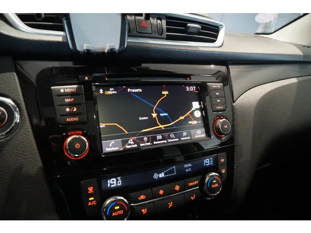 Nissan QASHQAI 1.3 DIG-T Tekna 2019 Benzine 28