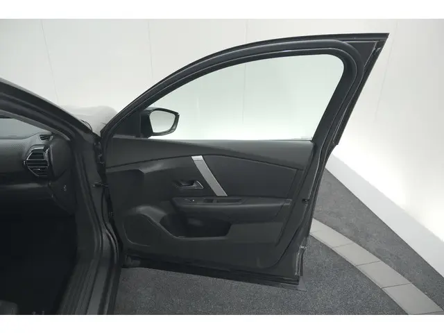Citroën C4 PureTech 130 Feel Pack 2021 Benzine 58