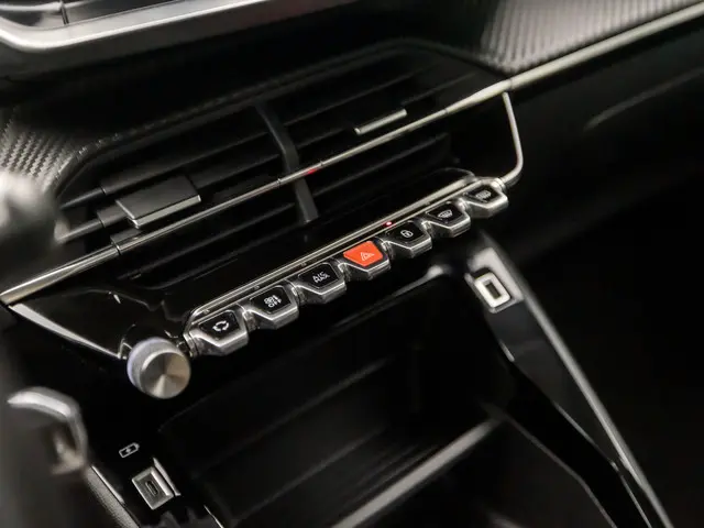 Peugeot 208 1.2 PureTech Sport 2020 Benzine 9