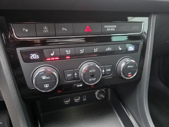 SEAT Ateca 1.5 TSI FR Business Intense 2019 Benzine 27