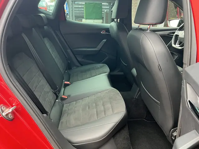 SEAT Arona 1.0 TSI FR Limited Edition 2020 Benzine 35