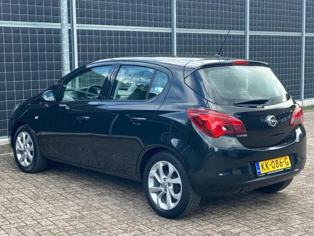 Opel Corsa 1.4 Edition incl. 1 jaar garantie 2016 Benzine 4
