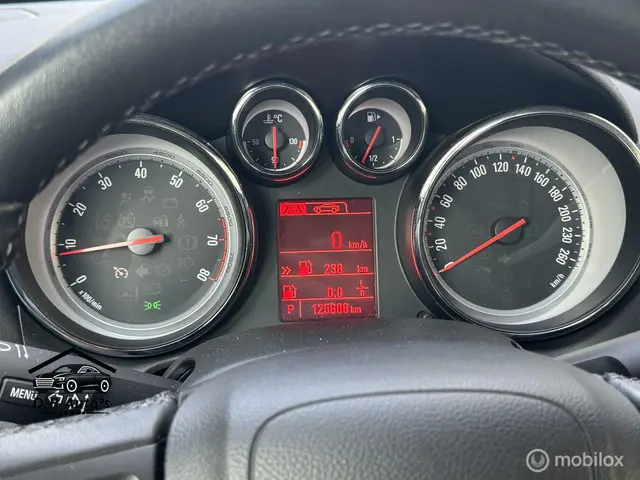 Opel Astra Sports Tourer 1.4 Turbo Sport + 2015 Benzine 16