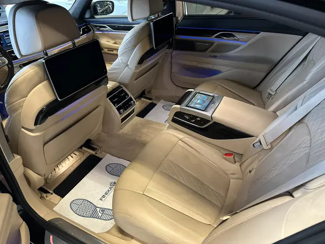 BMW 7 Serie 740Li High Executive 2016 Benzine 8