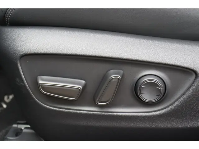 Toyota RAV4 2.0 VVT-iE Dynamic, Trekhaak 2024 Benzine 21