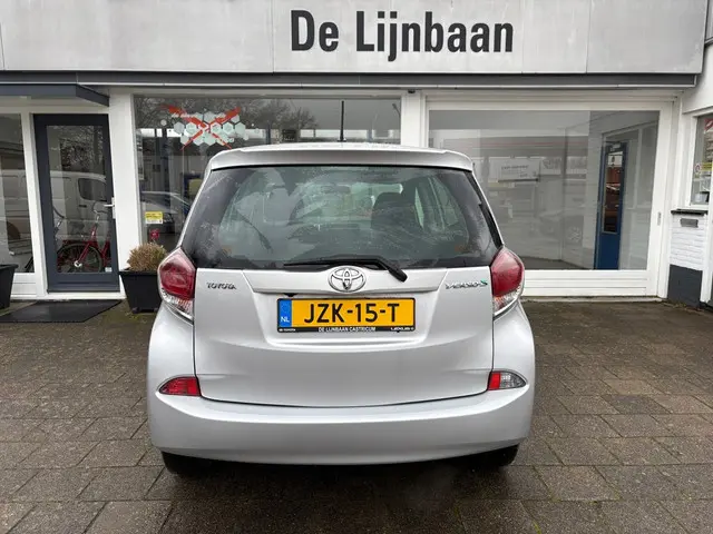 Toyota Verso-S 1.3 VVT-i Dynamic 2015 Benzine 8