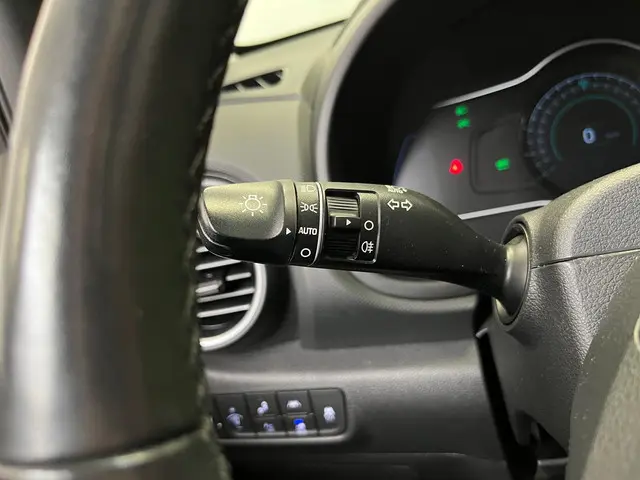Hyundai Kona EV Premium 64 kWh 2021 Elektrisch 34