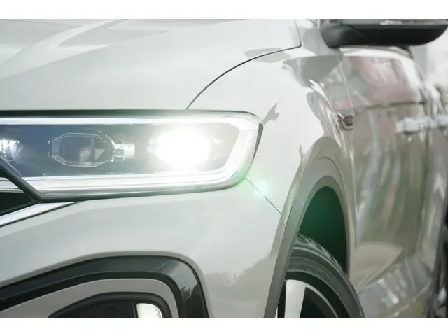 Volkswagen T-Roc 1.5 TSI R-Line Edition 2024 Benzine 19