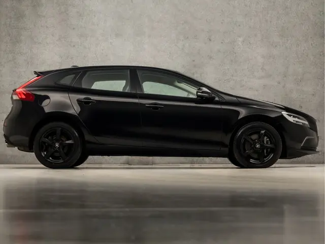 Volvo V40 1.5 T3 Dynamic Sport 2018 Benzine 4