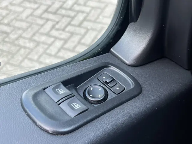 Renault Master T33 2.3 dCi 135 L2H2 Comfort 2021 Diesel 8