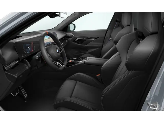 BMW M5 Touring 2026 Hybride Benzine 4