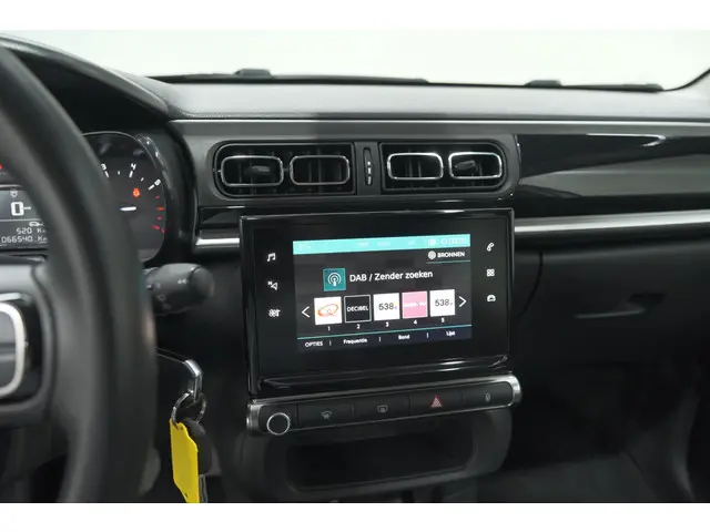 Citroën C3 PureTech 110 S&S Shine 2020 Benzine 53