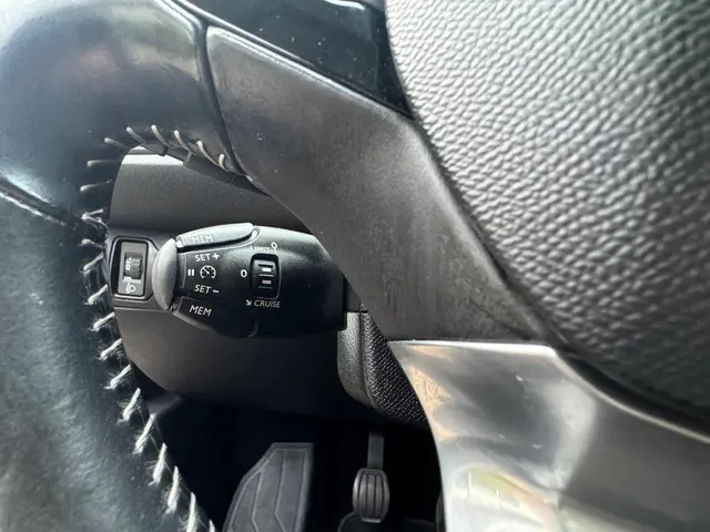 Peugeot 308 SW 1.2 PureTech Blue Lease 2015 Benzine 12