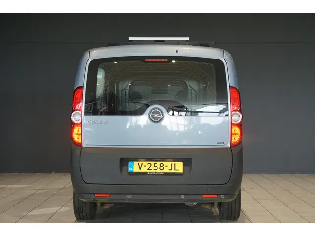 Opel Combo 1.3 CDTi L1H1 Edition 2017 Diesel 6