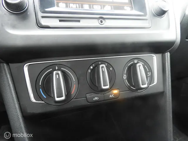 Volkswagen Polo 1.2 TSI Comfortline 2015 Benzine 19