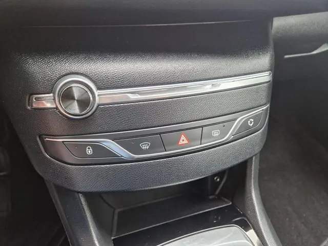 Peugeot 308 SW 1.2 PureTech Blue Lease 2017 Benzine 25