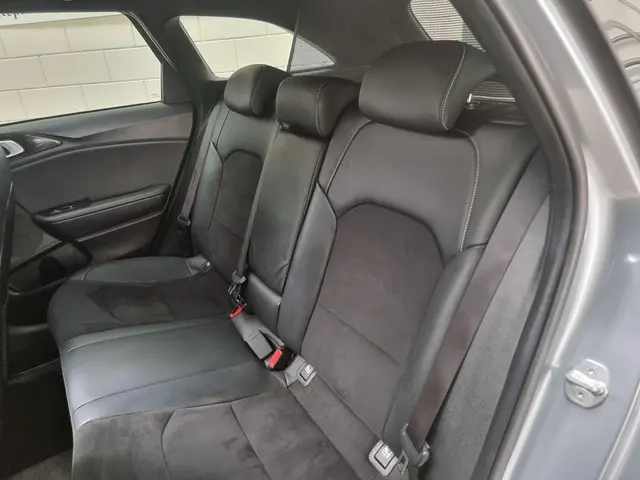 Kia Ceed Sportswagon 1.5 T-GDi GT-PlusLine 2022 Benzine 18