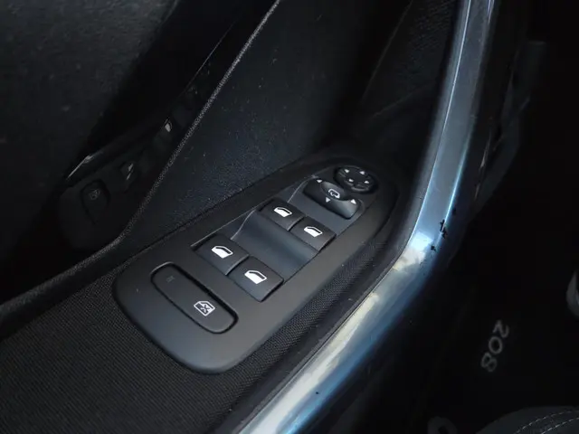 Peugeot 208 1.2 VTi Blue Lease Executive 2013 Benzine 17