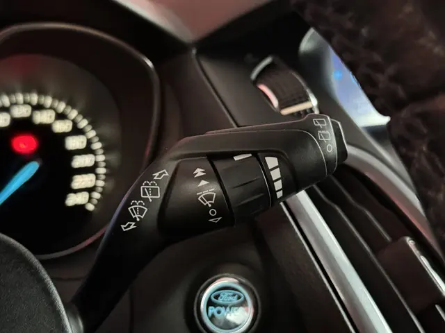 Ford Focus Wagon 1.6 TDCI Titanium 2015 Diesel 33