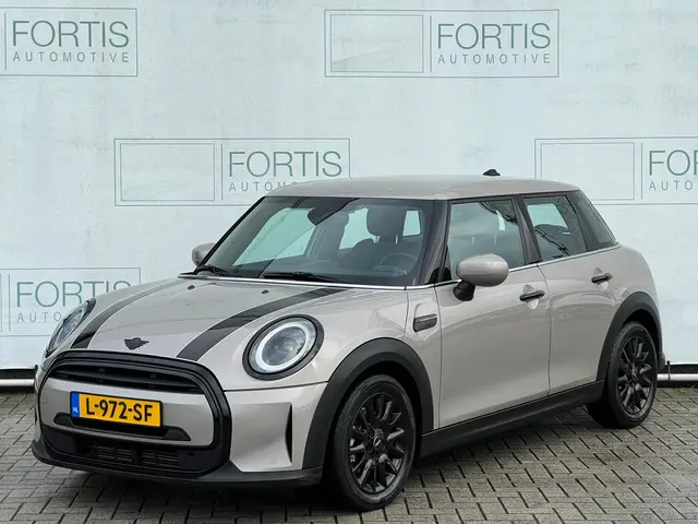MINI Cooper 1.5 Business Edition 2021 Benzine