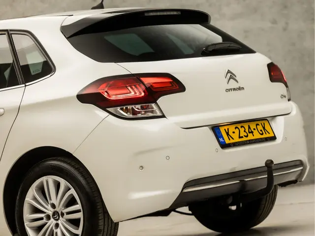 Citroën C4 1.2 PureTech Sport 2016 Benzine 16