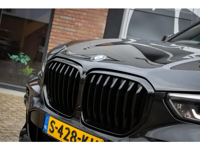 BMW X5 xDrive40i High Executive 2018 Benzine 7