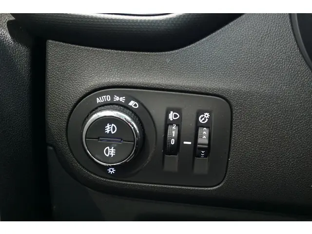 Opel Crossland X 1.2 Turbo Innovation 2018 Benzine 32