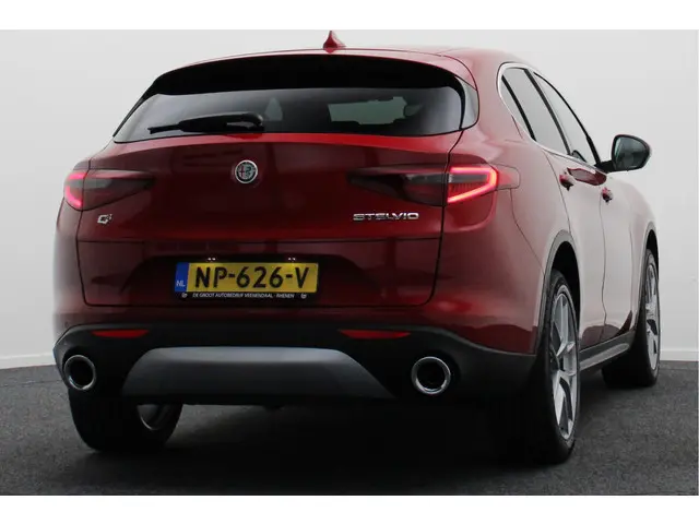 Alfa Romeo Stelvio 2.0 T AWD First Edition 2017 Benzine 20