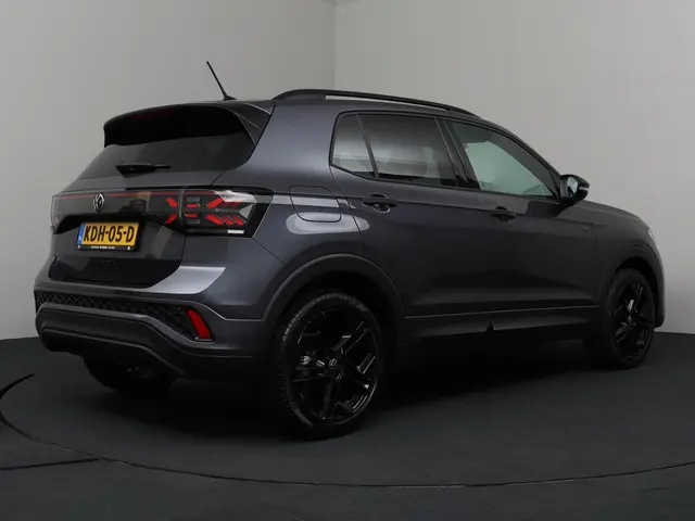 Volkswagen T-Cross 2